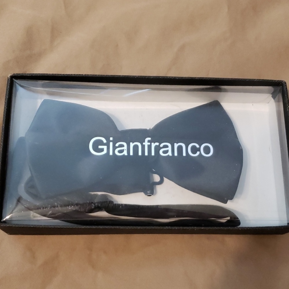 Bow tie clip on